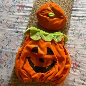 Pumpkin 🎃 costume